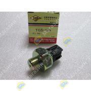 Датчик давления масла HINO 83530-E0220/TGS-124 HINO300/500 GEN