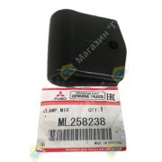 Хомут крепления зеркала заднего вида ML258238 MITSUBISHI FUSO CANTER (левый руль) оригинал